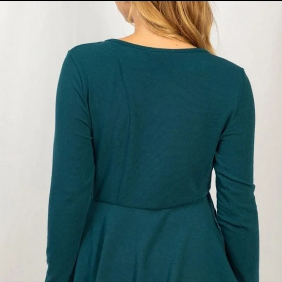 💚HP💚Plus Size Hunter Green Ribbed Knit Tie Front Long Sleeve Top - Picture 3 of 3